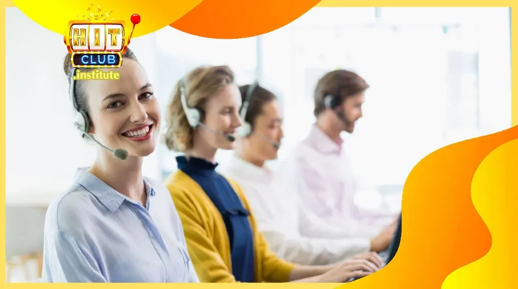 Hình ảnh minh họa đội ngũ nhân viên hỗ trợ khách hàng sẵn sàng giúp đỡ người chơi 24/7, thể hiện cam kết của Hitclub về dịch vụ khách hàng.